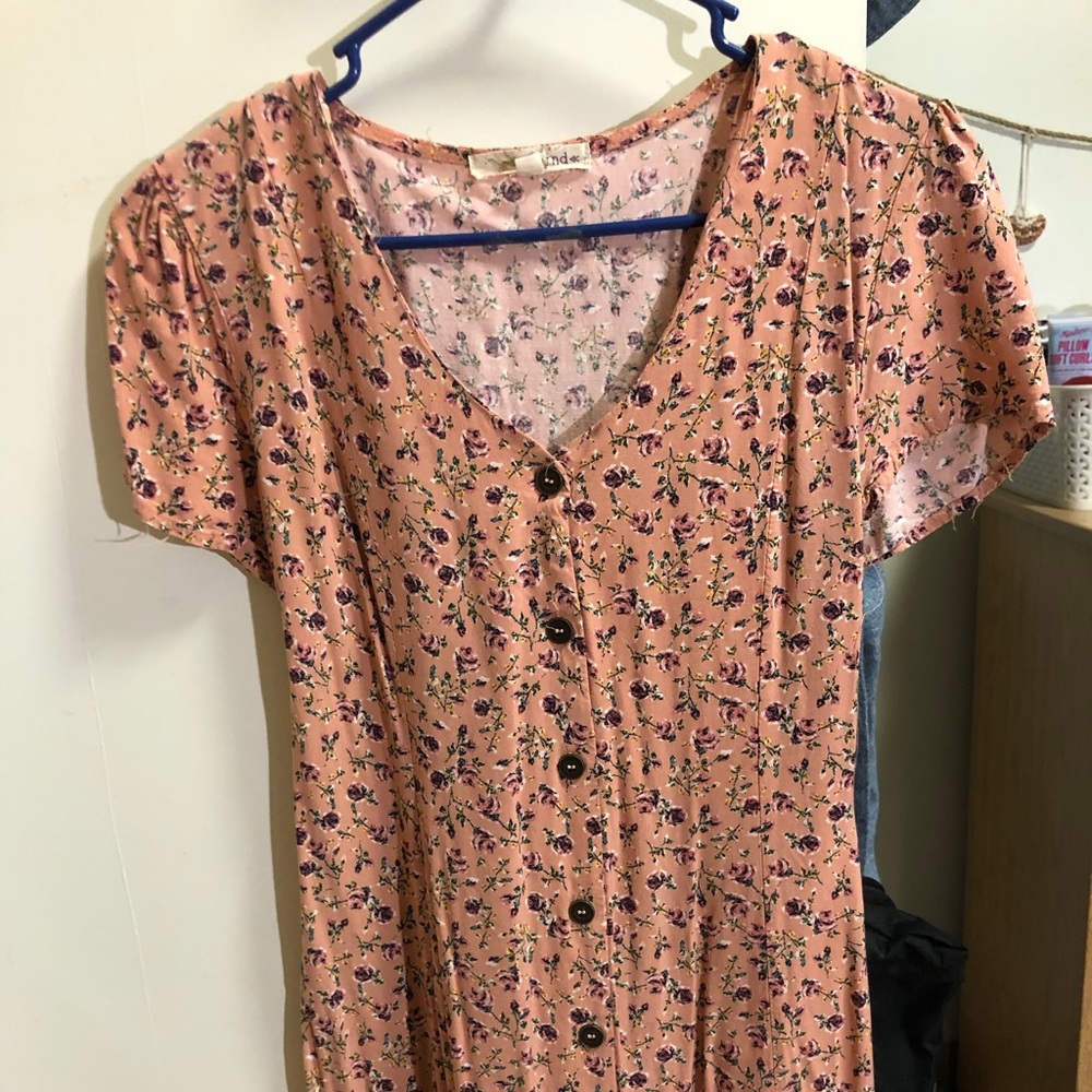 Kohls floral dress size Large with tie cross up back